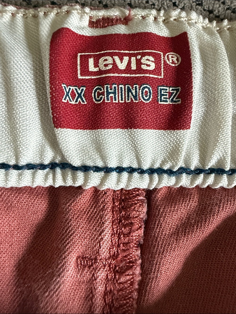Levi's Men's M Rose Cotton “XX CHINO EZ” SHORTS - Picture 3 of 3